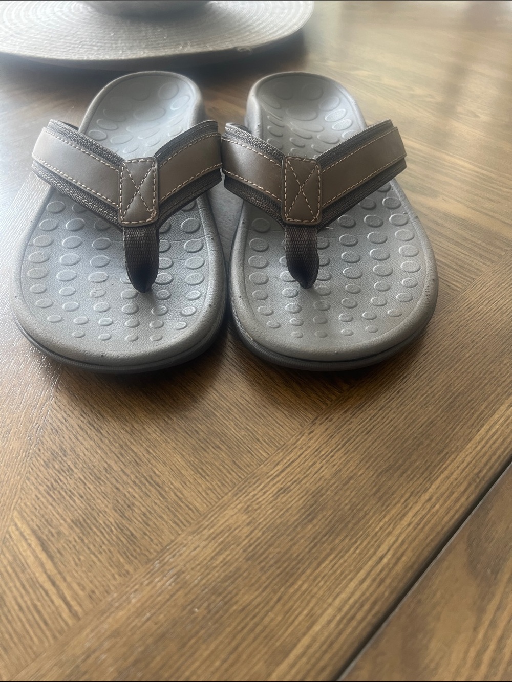 Vionic Flip Flop with Brown Straps - Picture 3 of 9